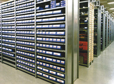 抽取式零件盒與貨架的配合使用場(chǎng)景